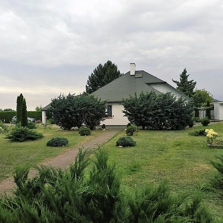 Dom Na Wynajem Na Doby Kolo Zamoscia Villa Exterior foto