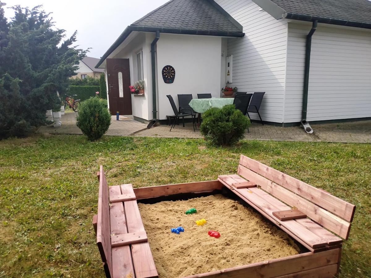 Dom Na Wynajem Na Doby Kolo Zamoscia Villa Exterior foto