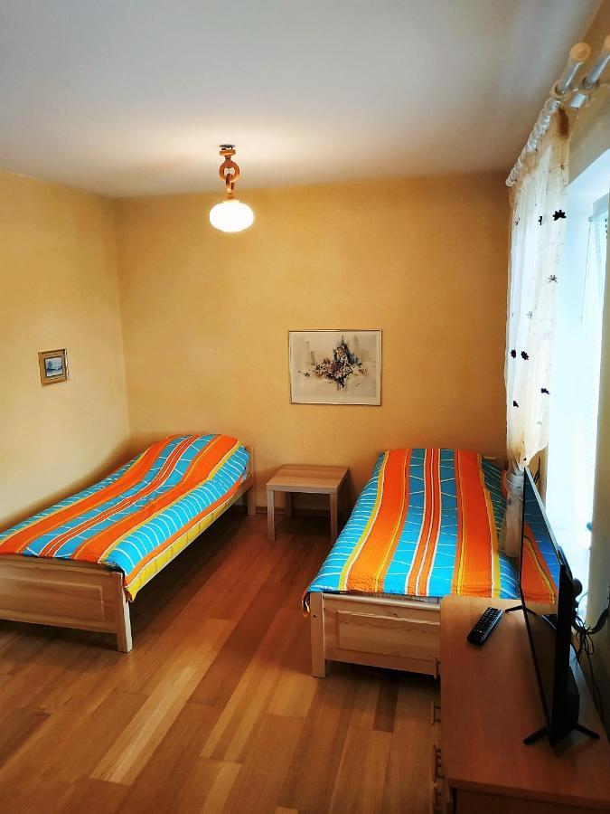 Dom Na Wynajem Na Doby Kolo Zamoscia Villa Exterior foto